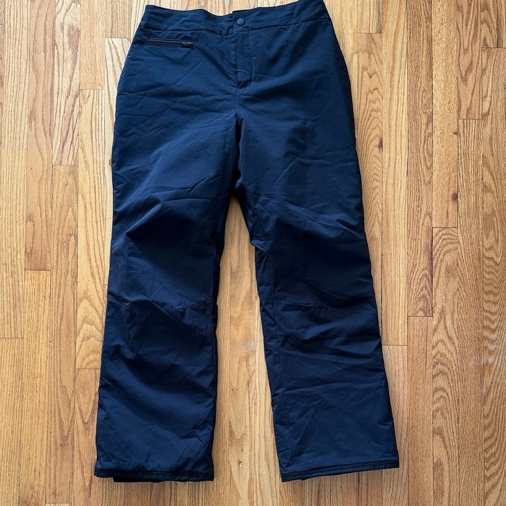 Obermeyer sz 14 short women’s black ski pants great pre owned condition.